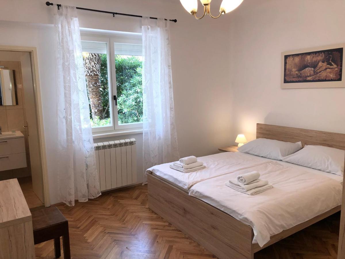 Apartments Mikelic Kampor Dış mekan fotoğraf