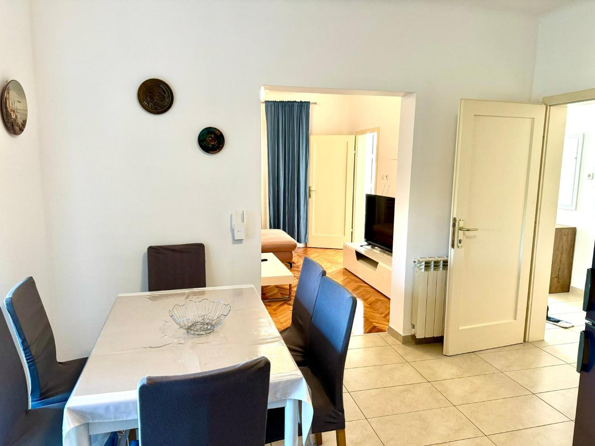 Apartments Mikelic Kampor Dış mekan fotoğraf